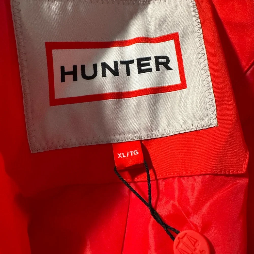 Hunter new bold
